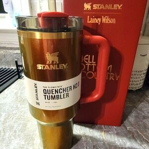 Country Gold Stanley NIB